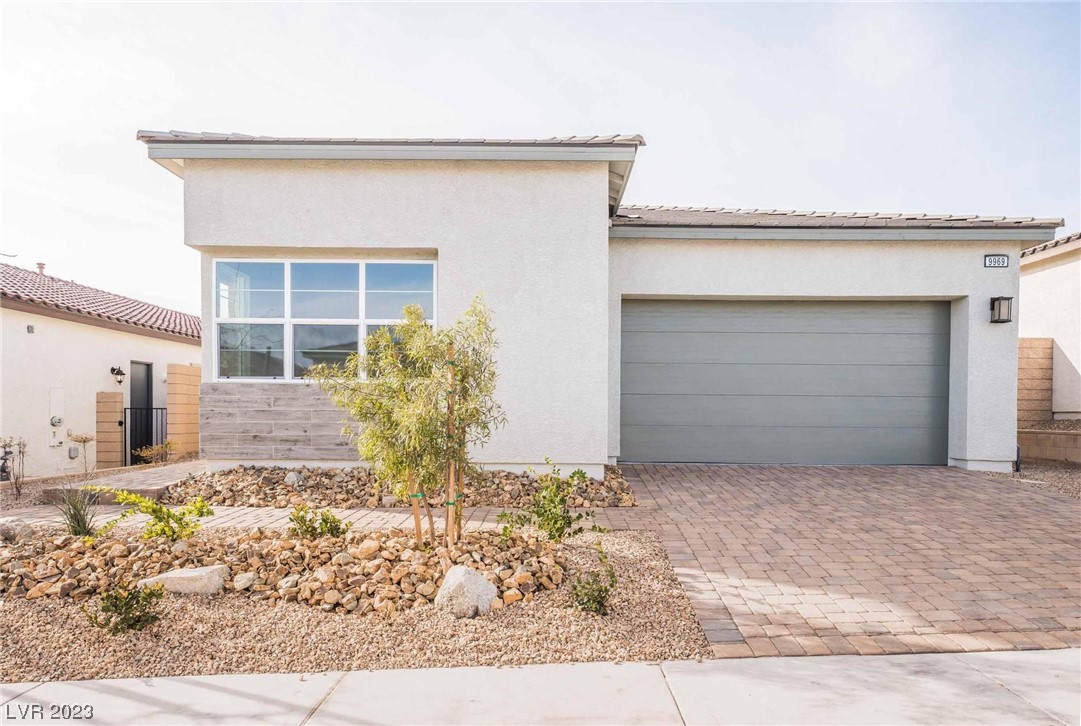 9969 Yetti Stroll Avenue