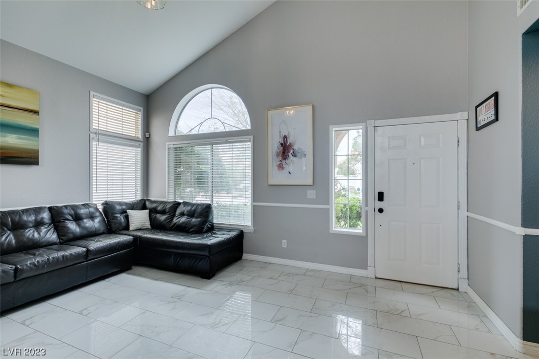8892 Norco Drive