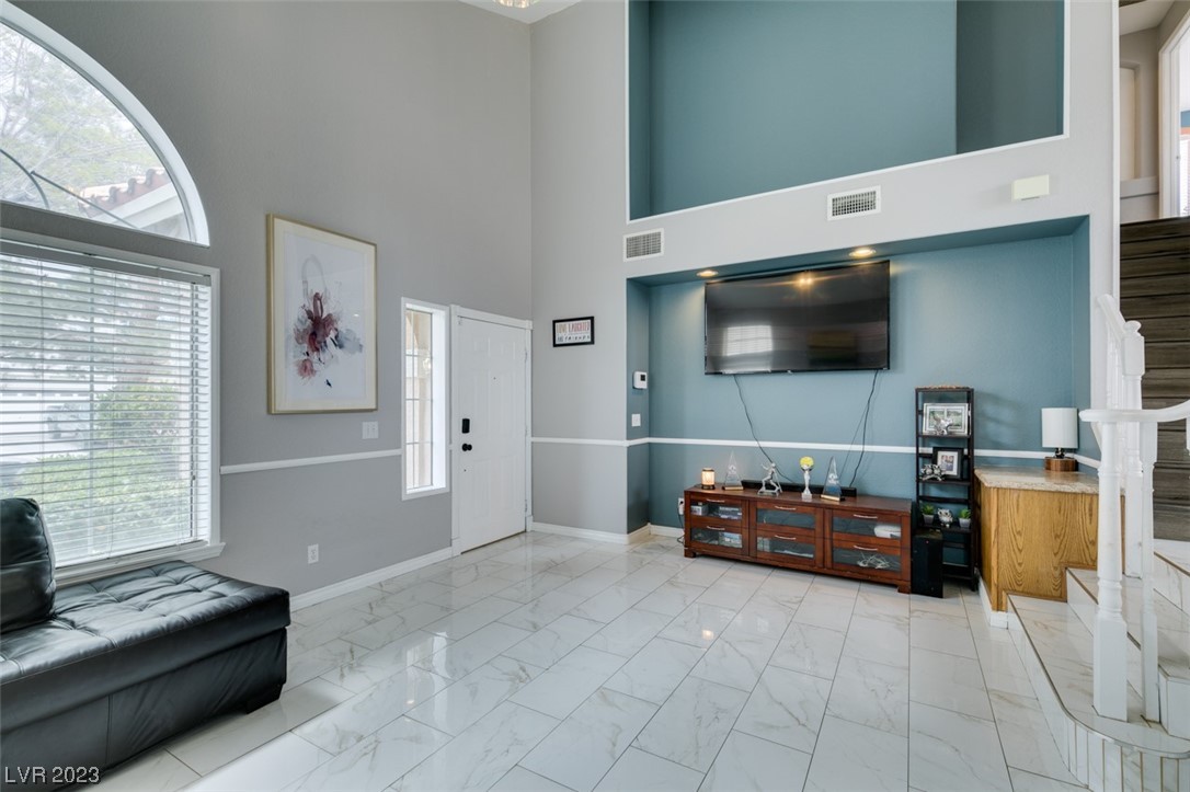 8892 Norco Drive