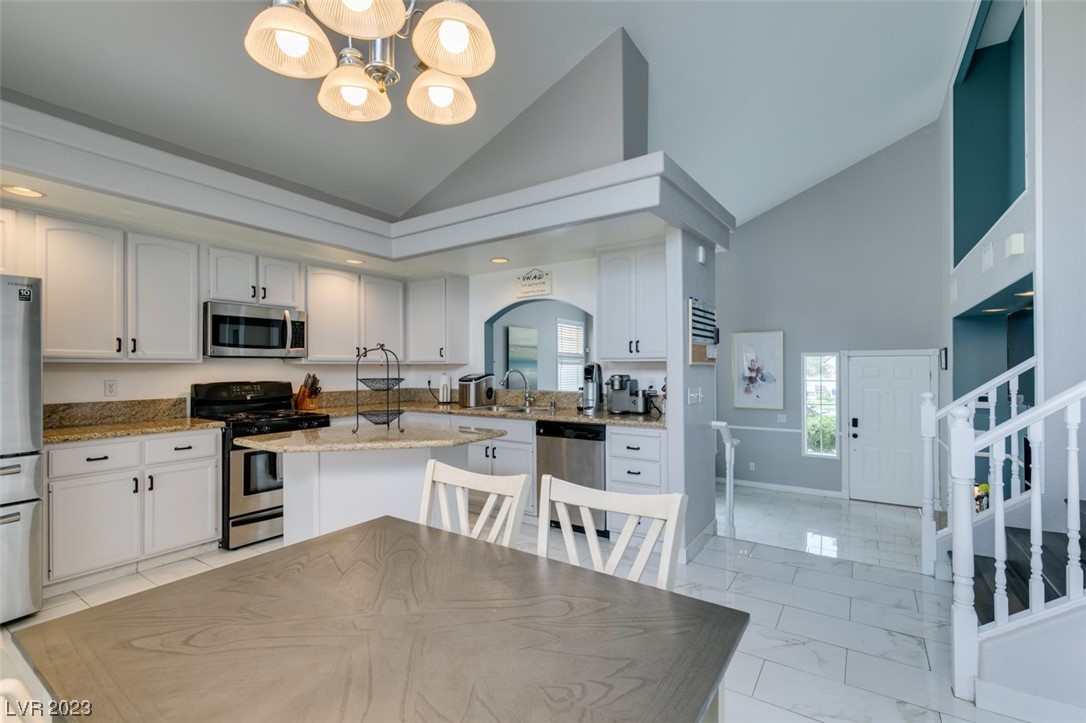 8892 Norco Drive