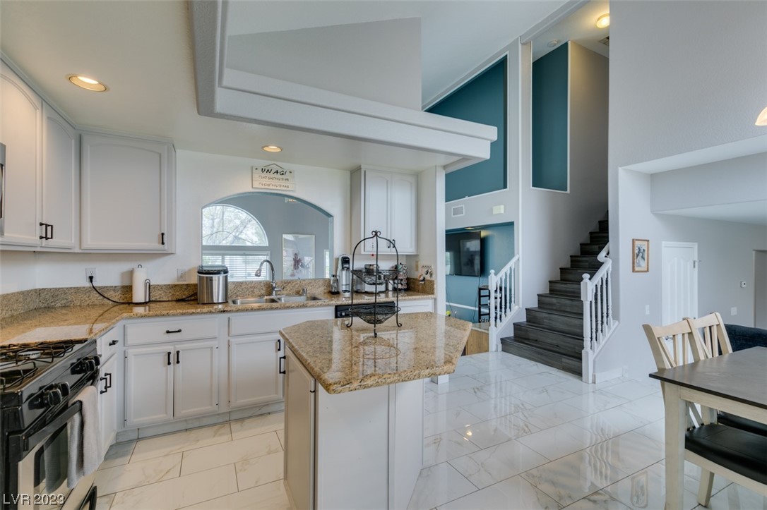 8892 Norco Drive