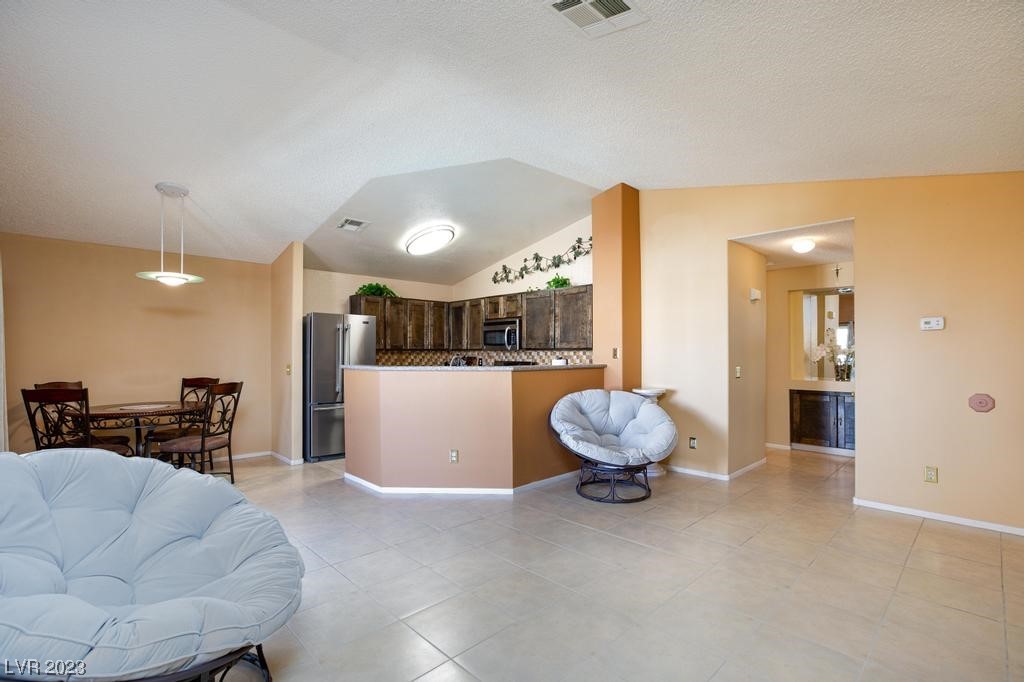 7901 Greycrest Court Unit: 202