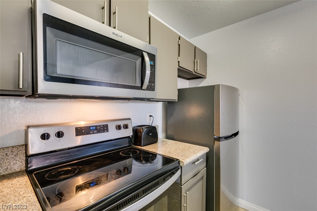 3602 Gaylord Drive Unit: 154
