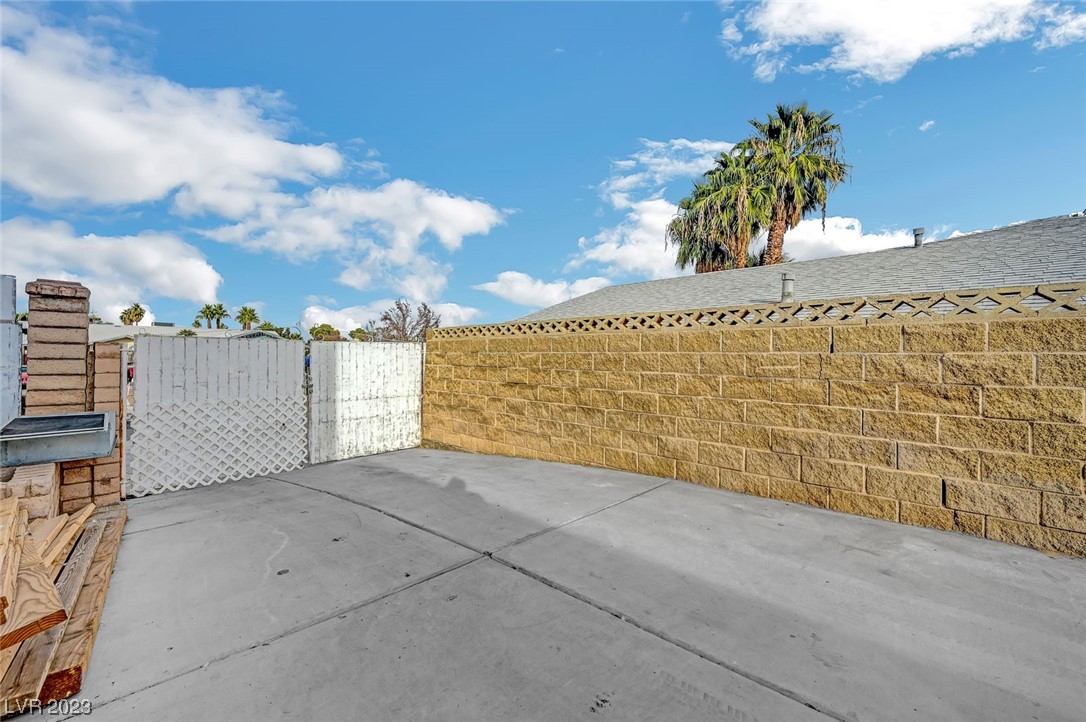 4255 Powell Avenue