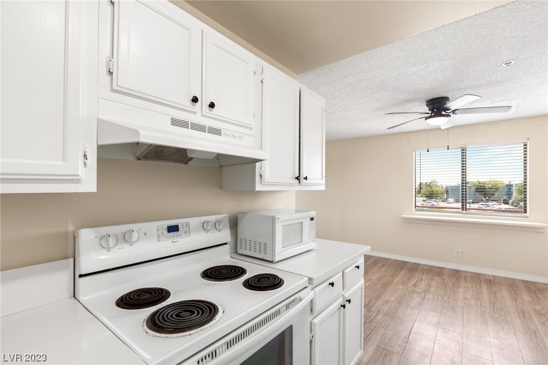 1381 E University Avenue Unit: 207