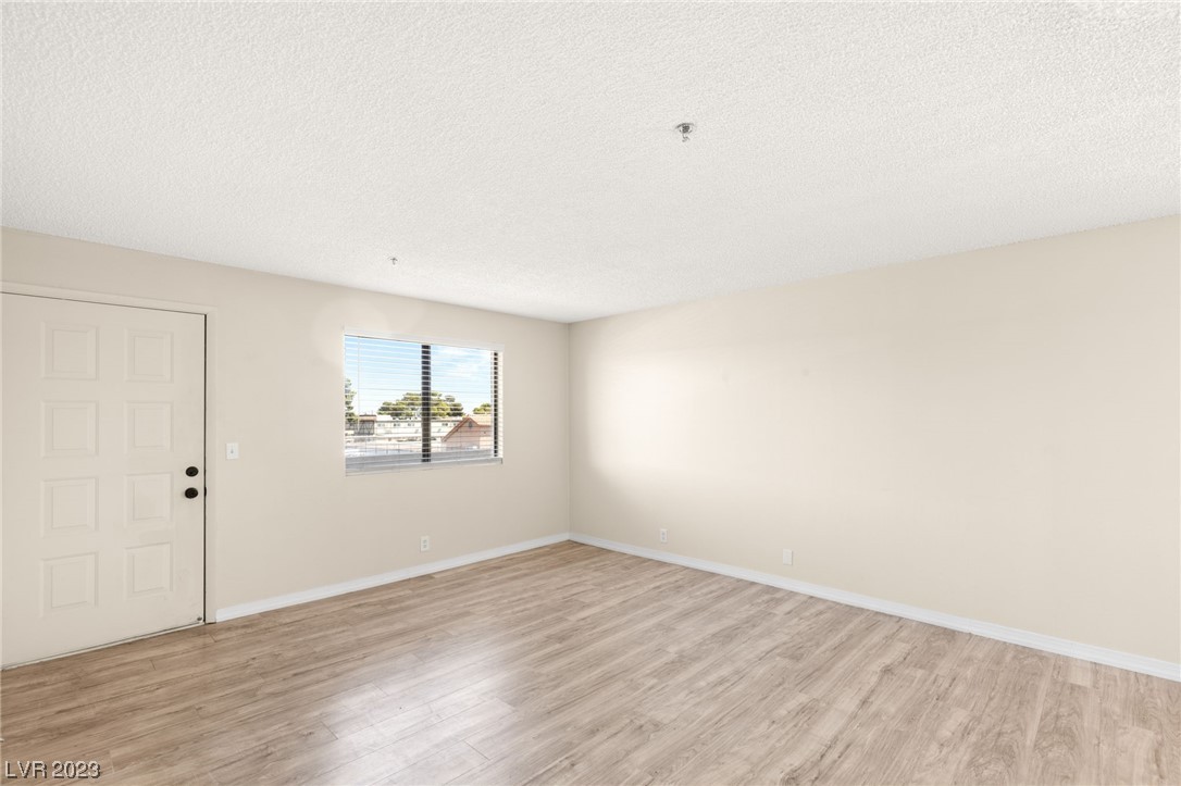 1381 E University Avenue Unit: 207