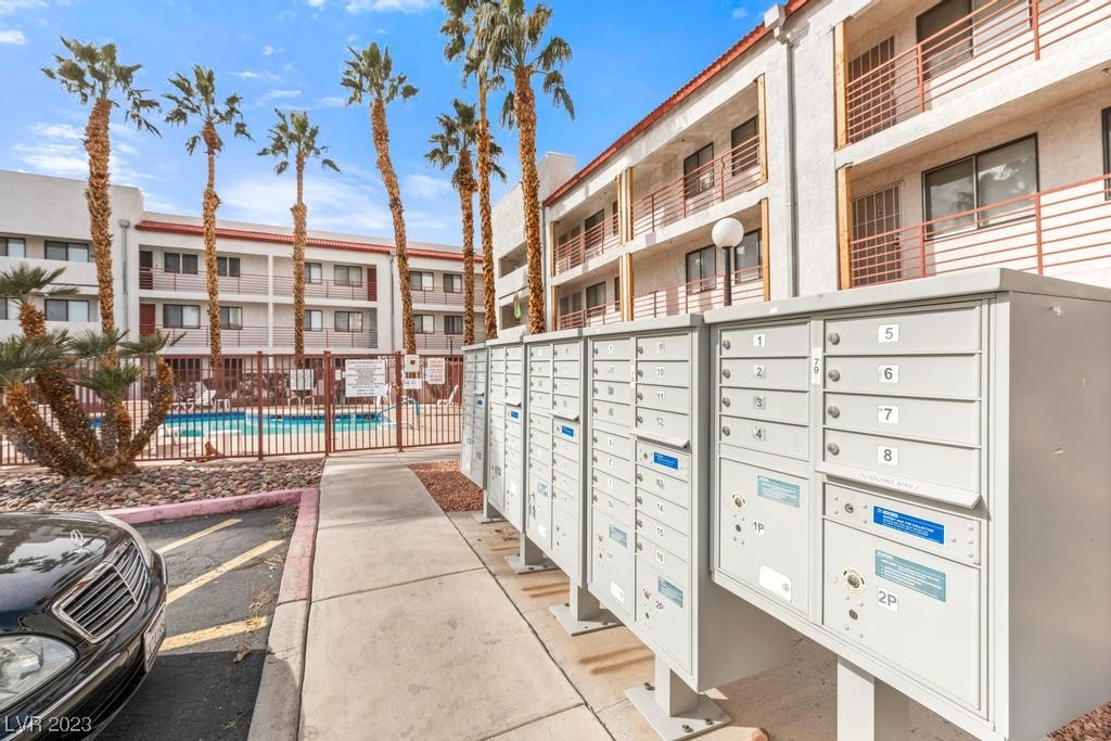 1381 E University Avenue Unit: 207