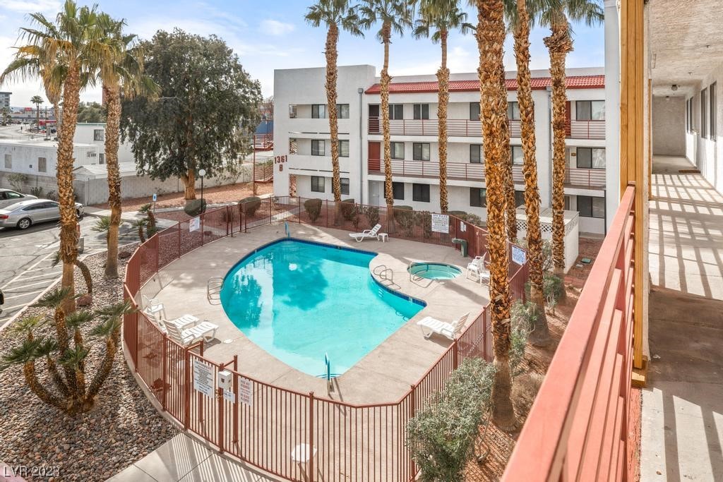 1381 E University Avenue Unit: 207