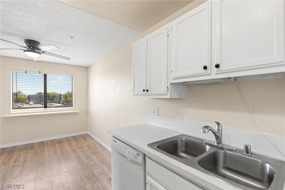 1381 E University Avenue Unit: 207