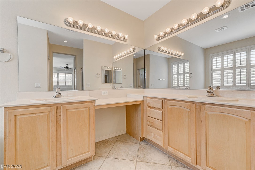 4154 Riva De Tierra Lane