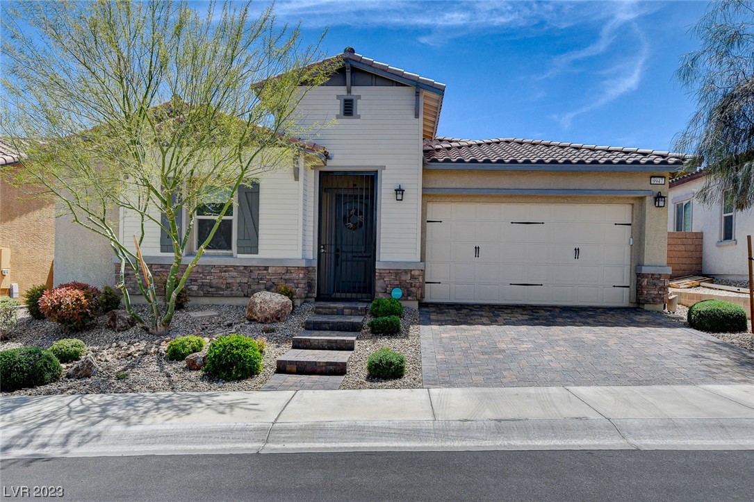9947 Bighorn Bellows Avenue