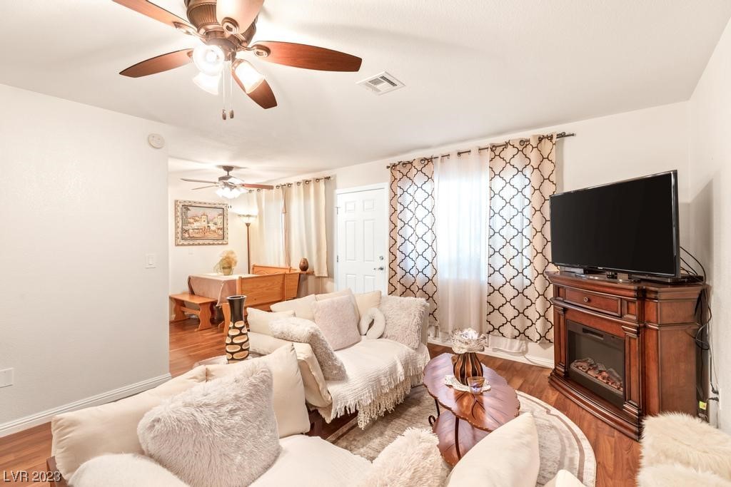 1109 Willow Tree Drive Unit: C