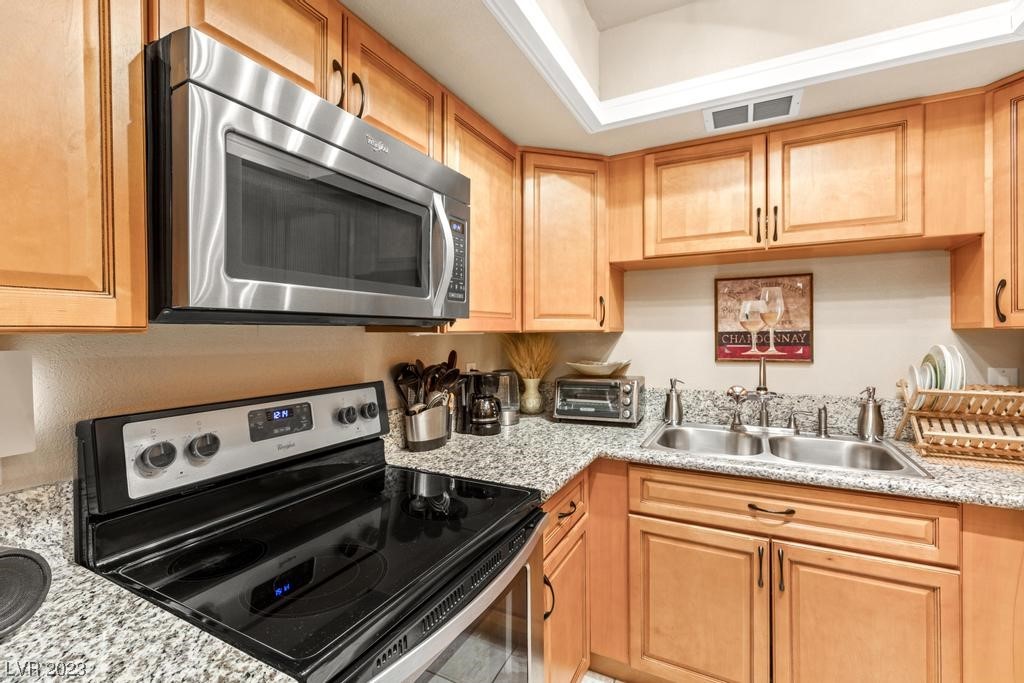 1109 Willow Tree Drive Unit: C