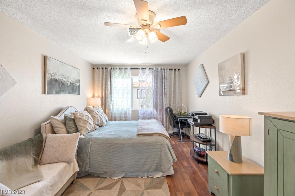1109 Willow Tree Drive Unit: C