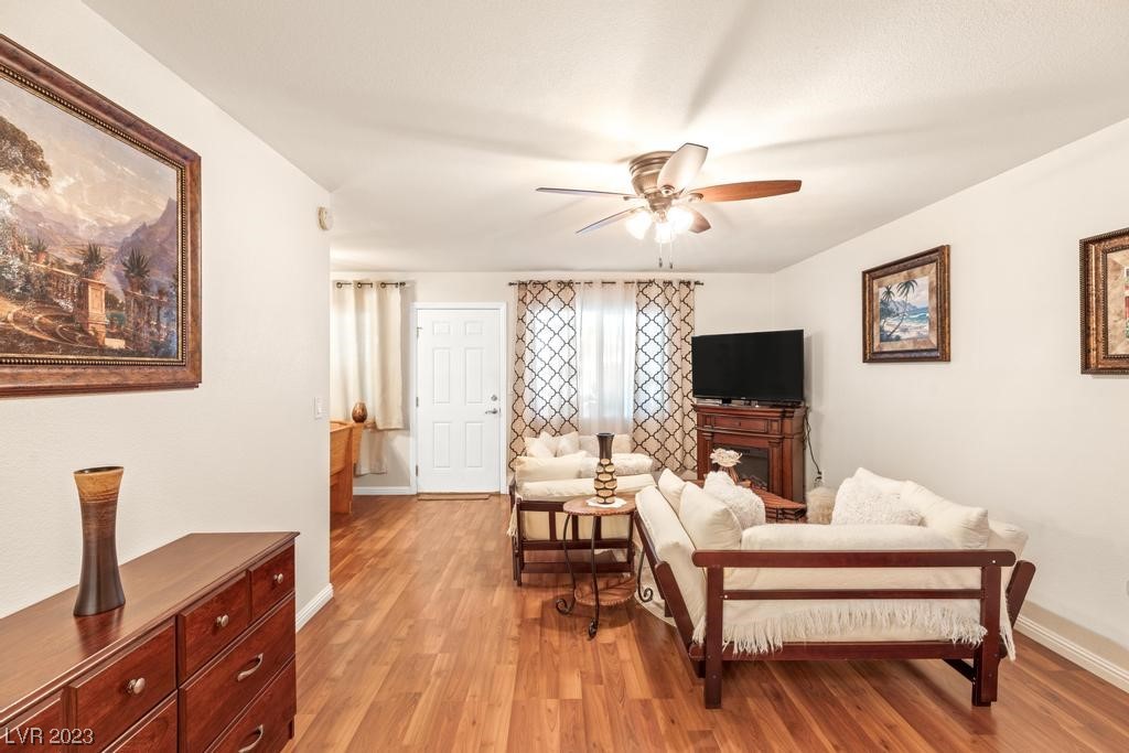 1109 Willow Tree Drive Unit: C