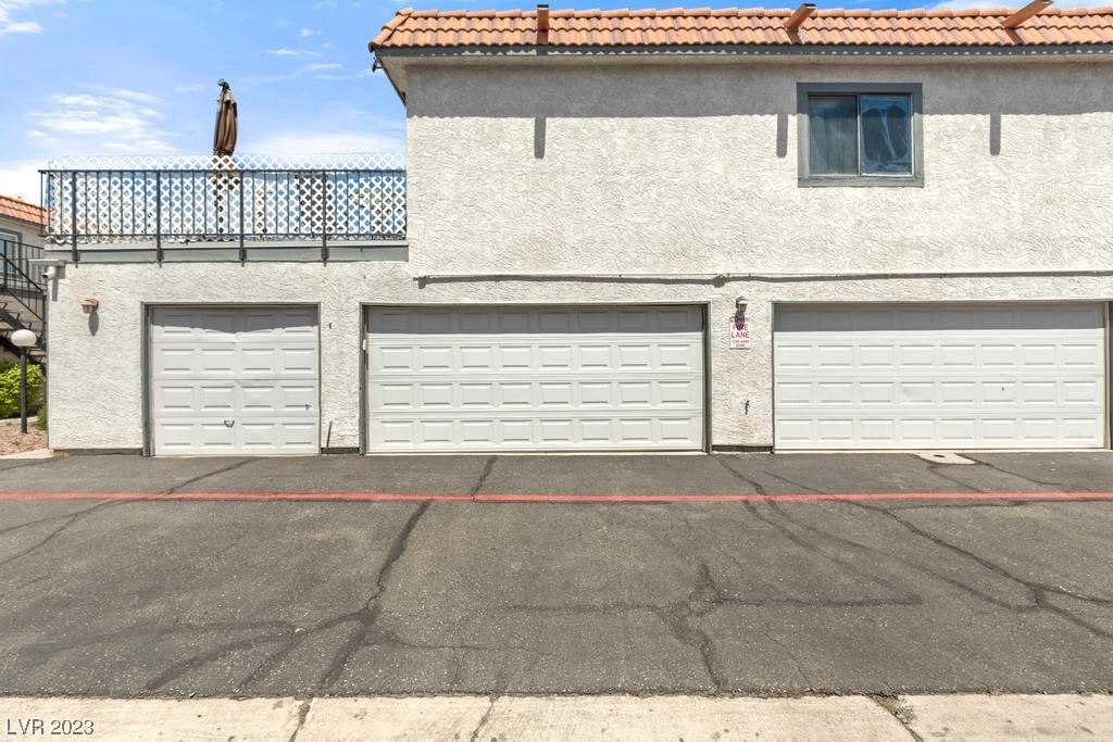 1109 Willow Tree Drive Unit: C