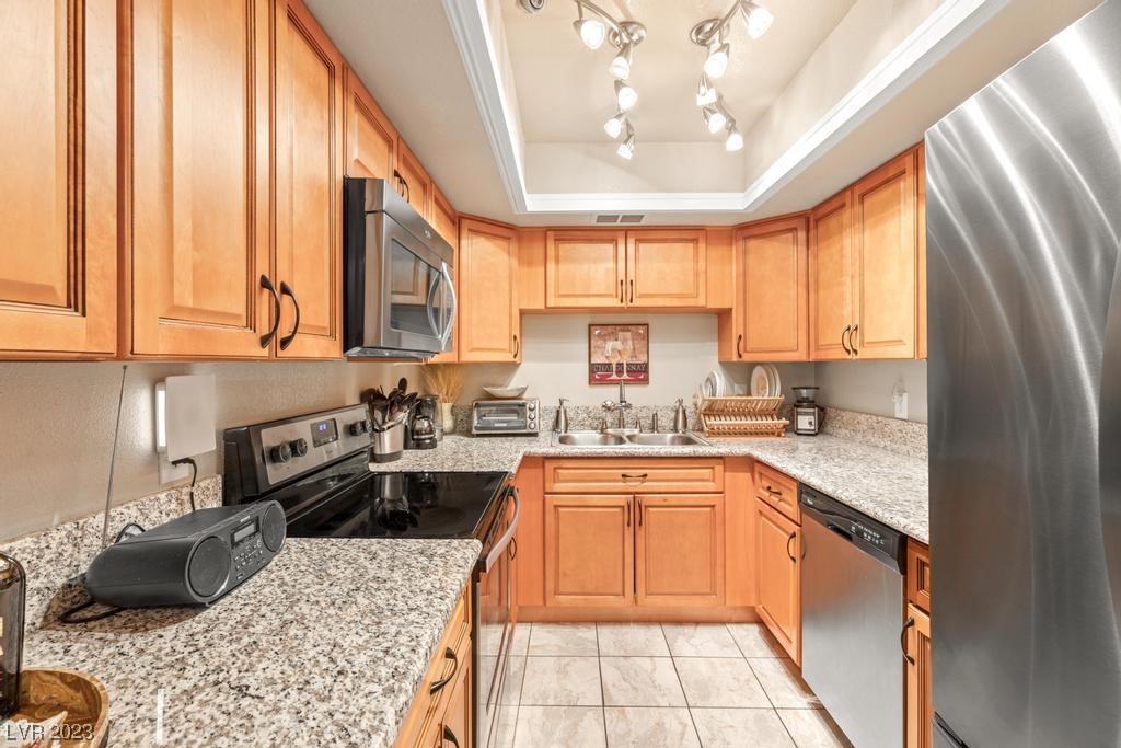 1109 Willow Tree Drive Unit: C