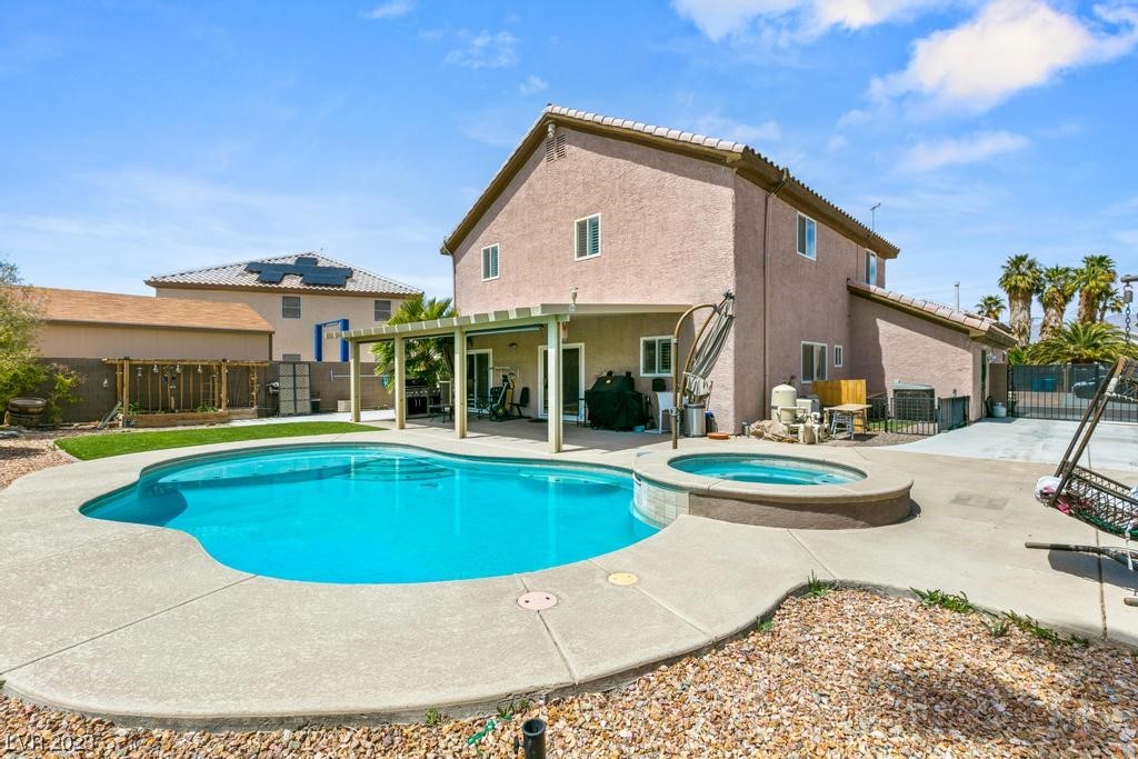 6113 Cove Cahill Court