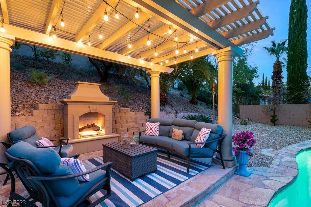 1401 Saintsbury Drive