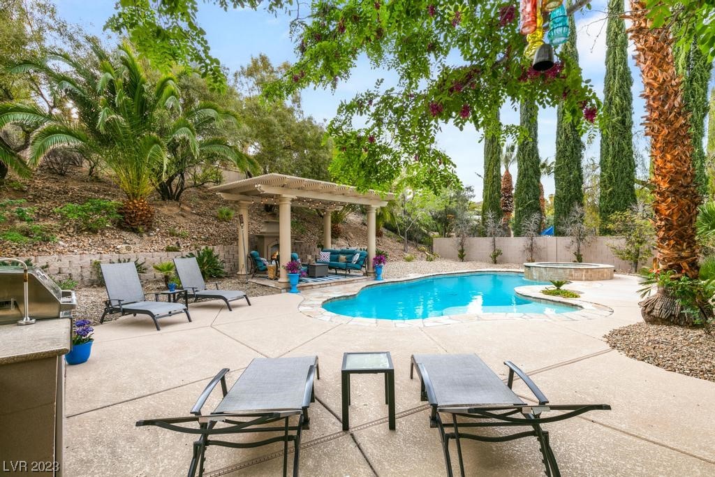 1401 Saintsbury Drive