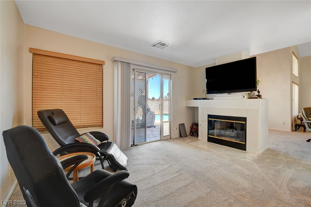 1300 Claim Jumper Drive