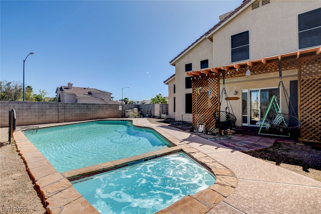 1300 Claim Jumper Drive
