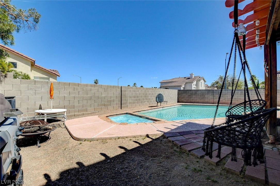 1300 Claim Jumper Drive