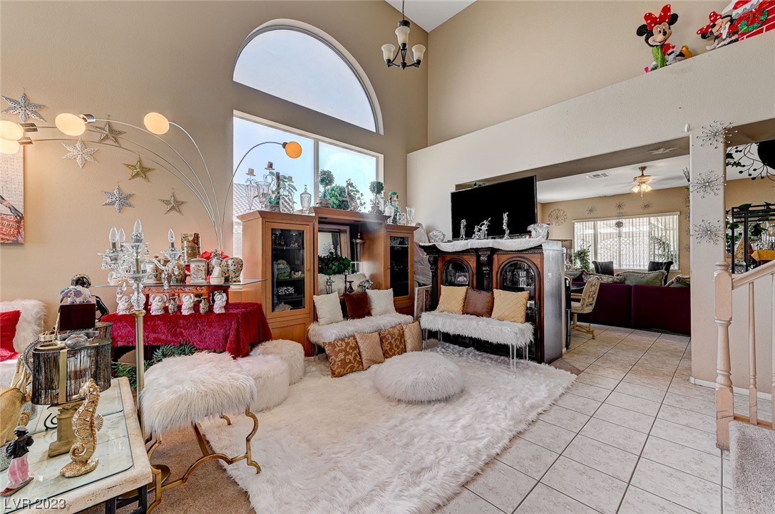 1425 N Hollywood Boulevard