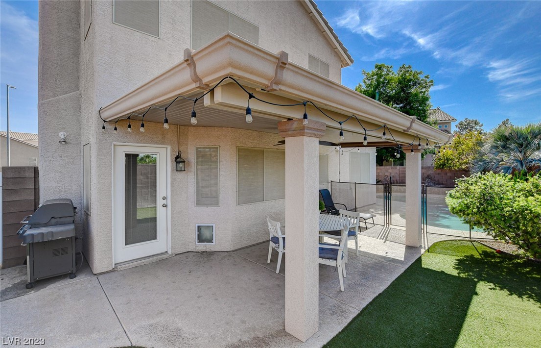 1596 Pimlico Hills Street