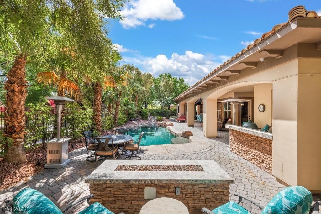 10838 Willow Heights Drive