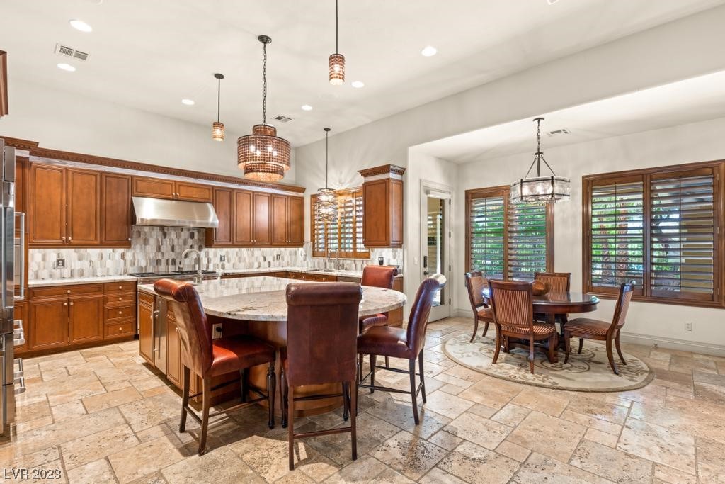 10838 Willow Heights Drive