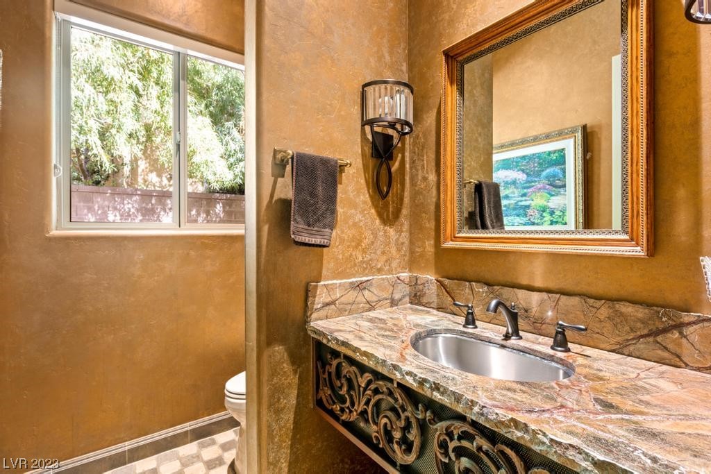 10838 Willow Heights Drive