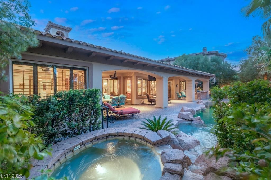 10838 Willow Heights Drive