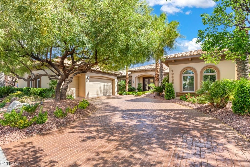 10838 Willow Heights Drive