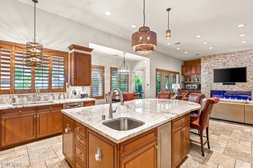 10838 Willow Heights Drive