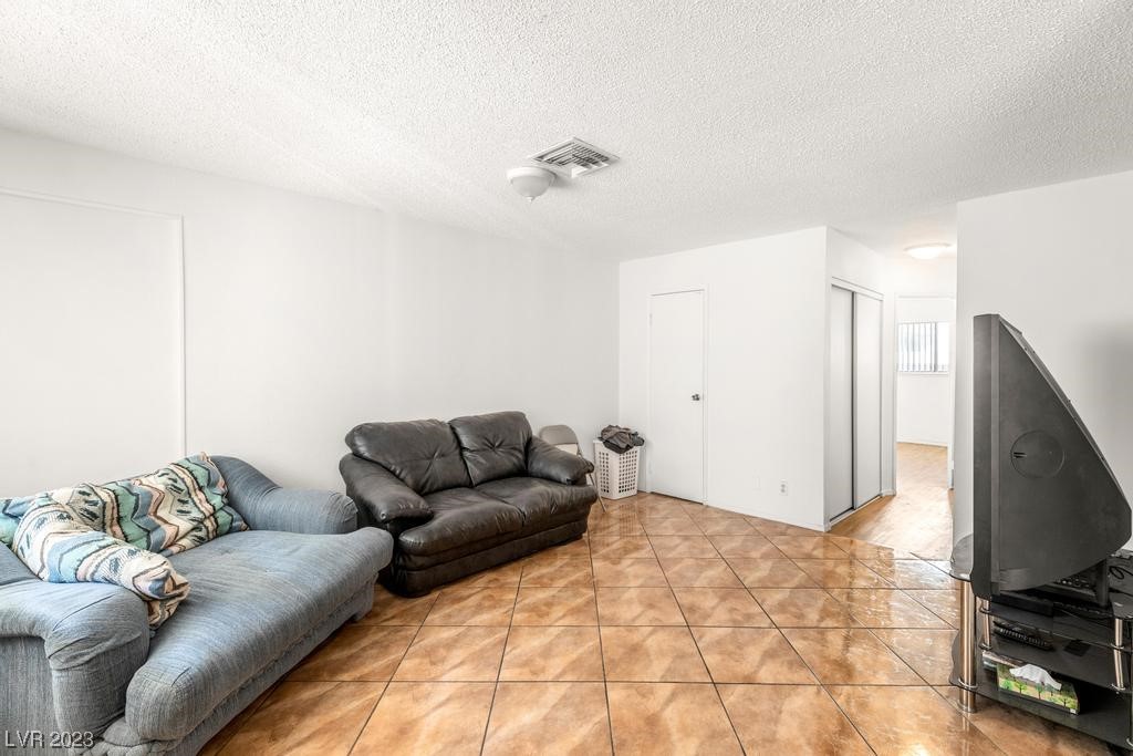 615 S 10th Street