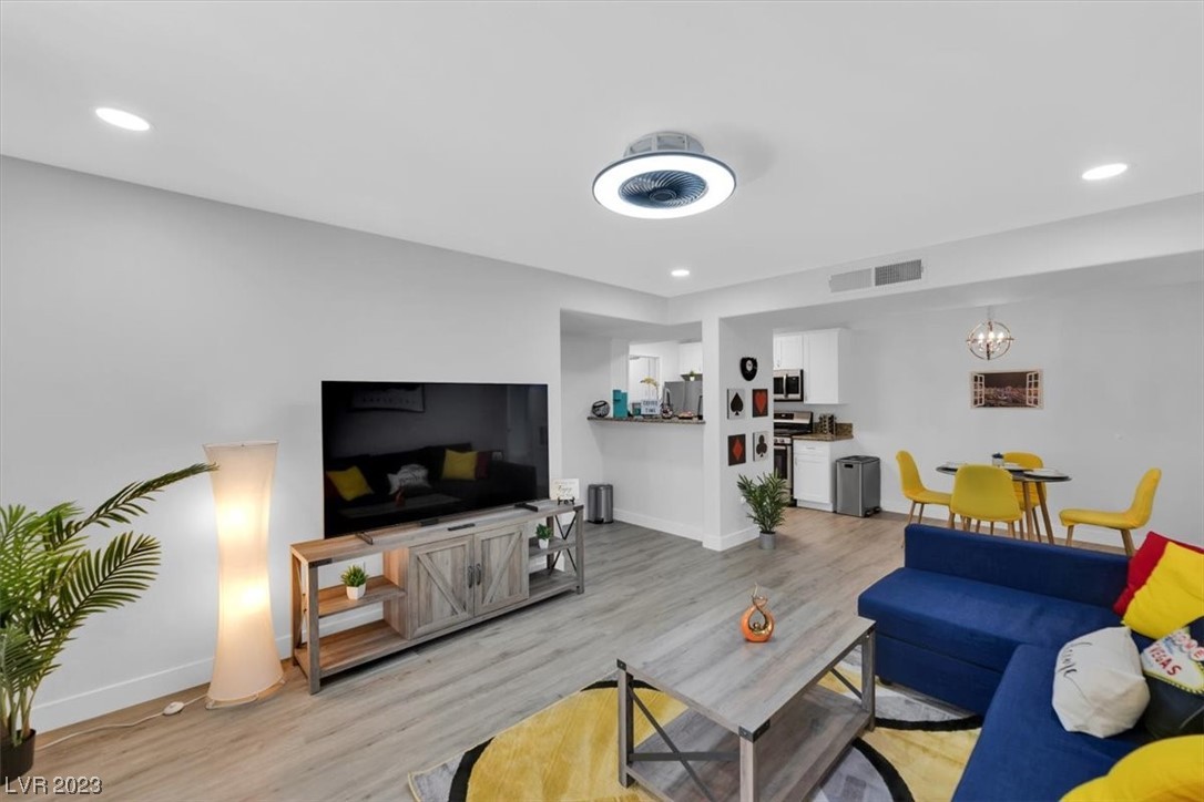 7885 W Flamingo Road Unit: 1011