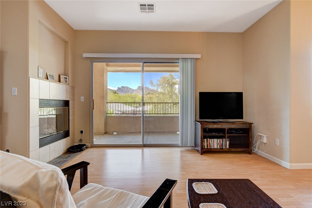 900 Domnus Lane Unit: 202