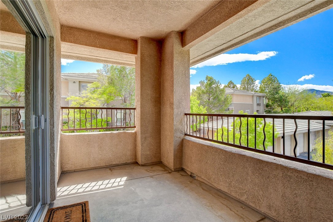900 Domnus Lane Unit: 202