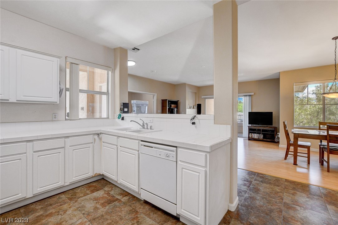 900 Domnus Lane Unit: 202
