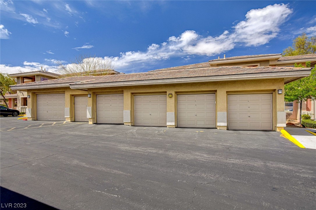 900 Domnus Lane Unit: 202