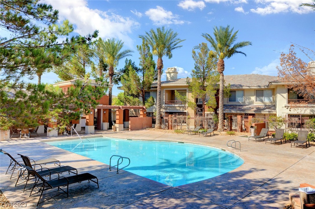 900 Domnus Lane Unit: 202