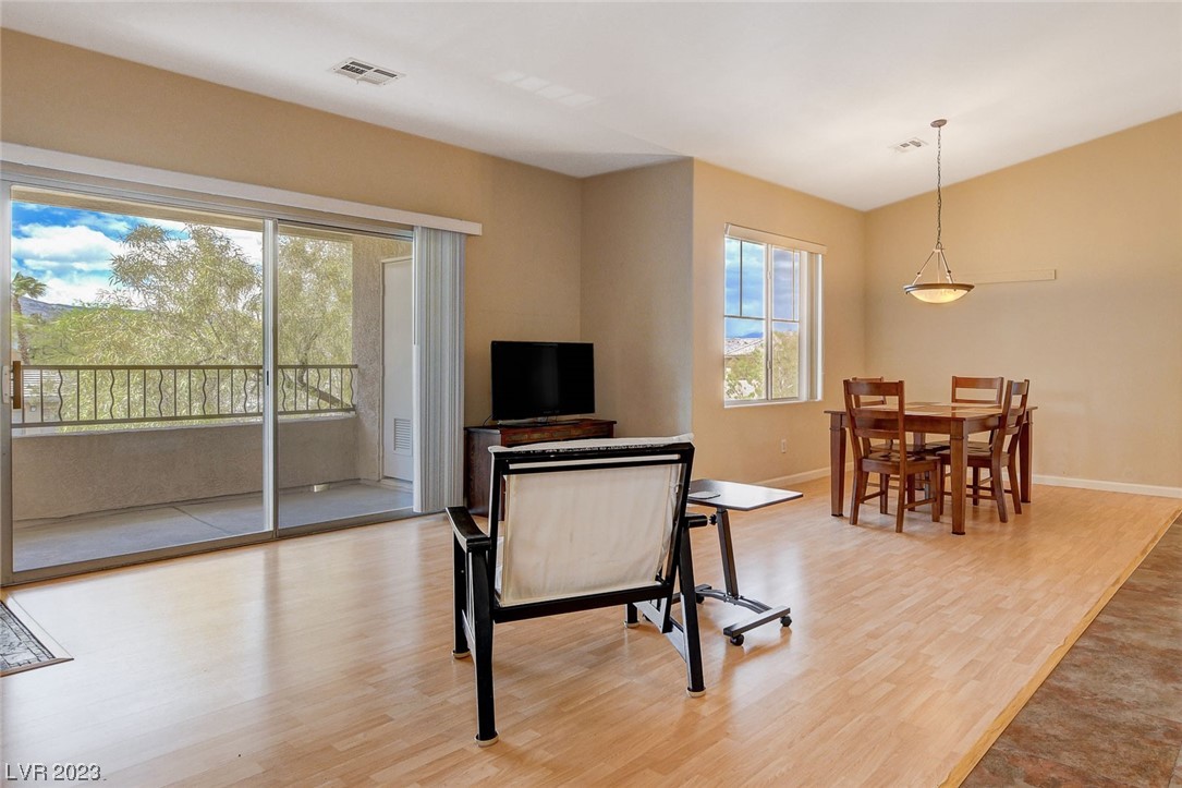 900 Domnus Lane Unit: 202