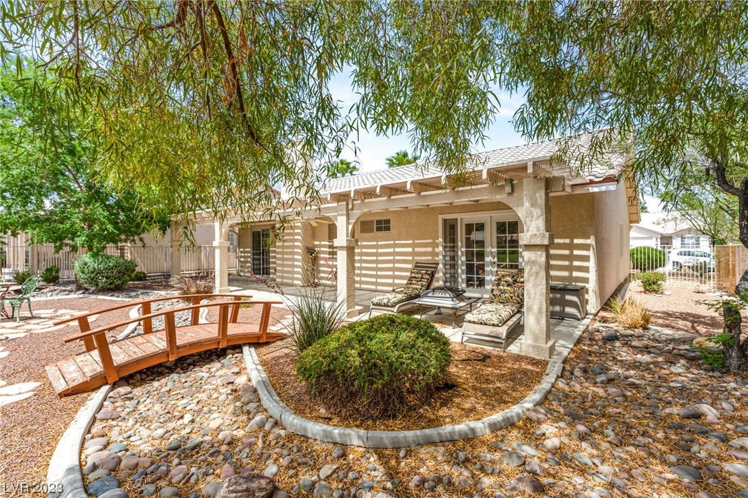 5321 Fountain Palm Street