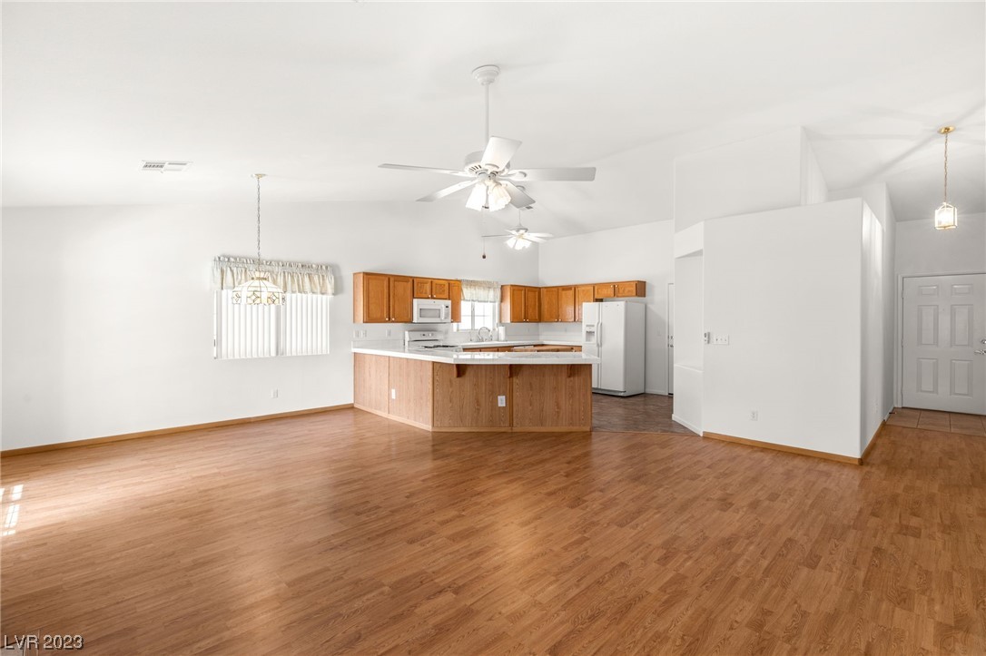 5321 Fountain Palm Street