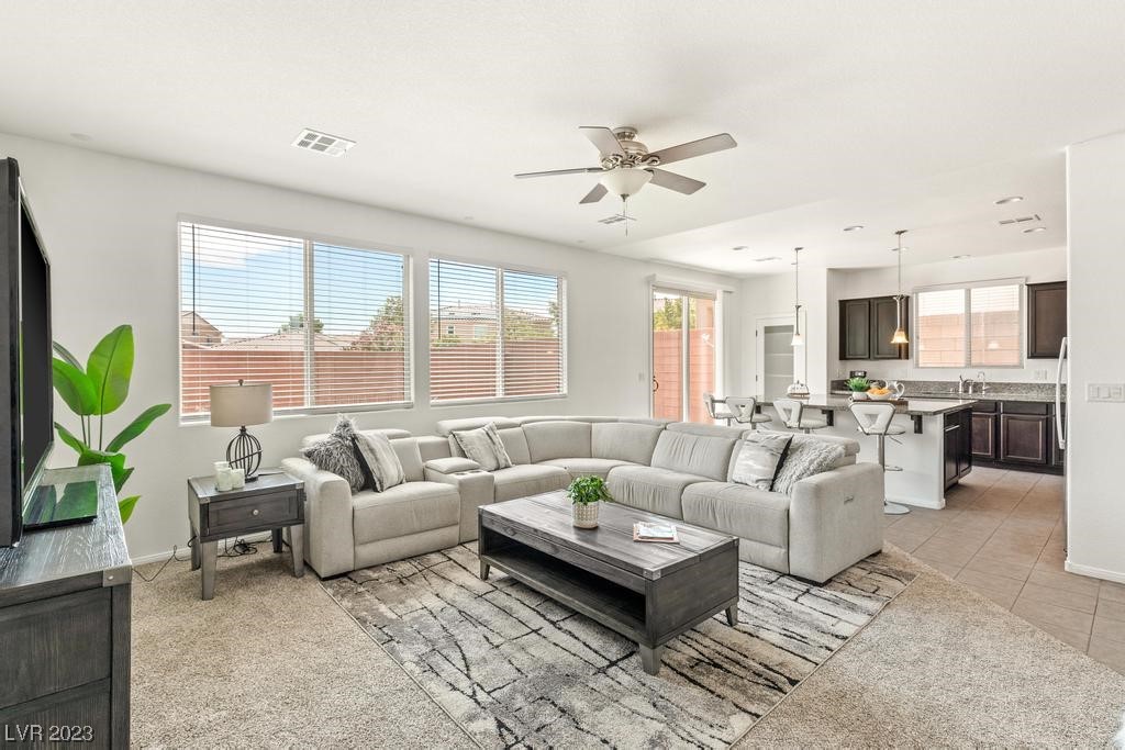 1637 Luna Vista Place