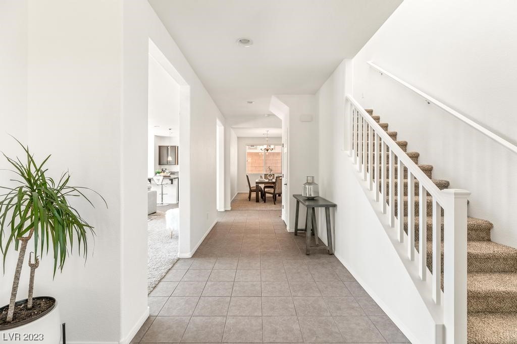 1637 Luna Vista Place