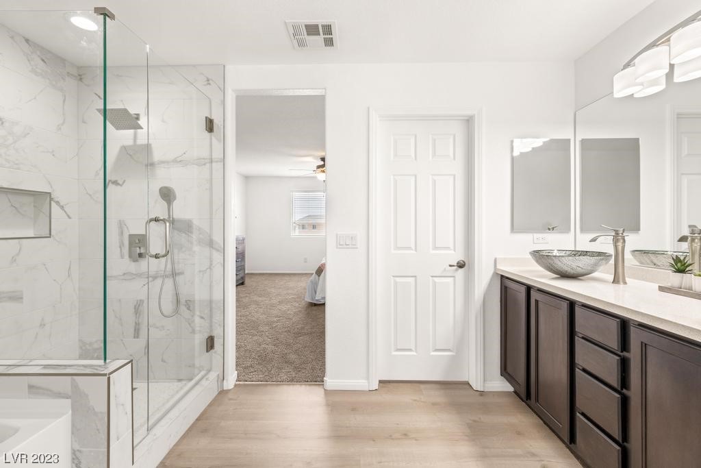 1637 Luna Vista Place