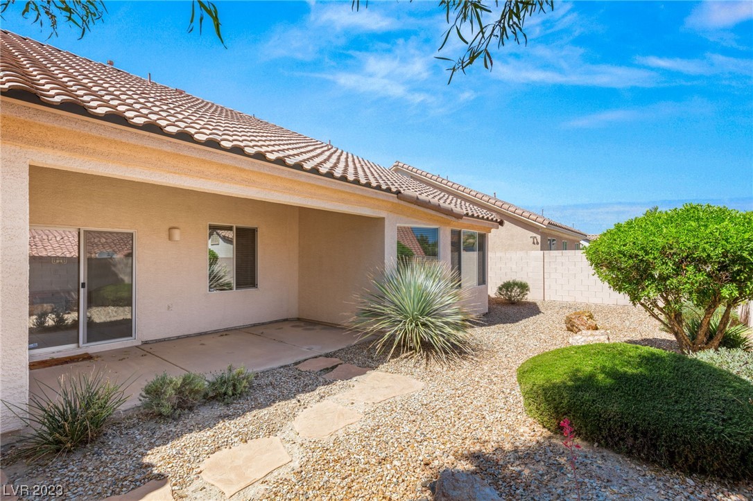 2261 Summerwind Circle