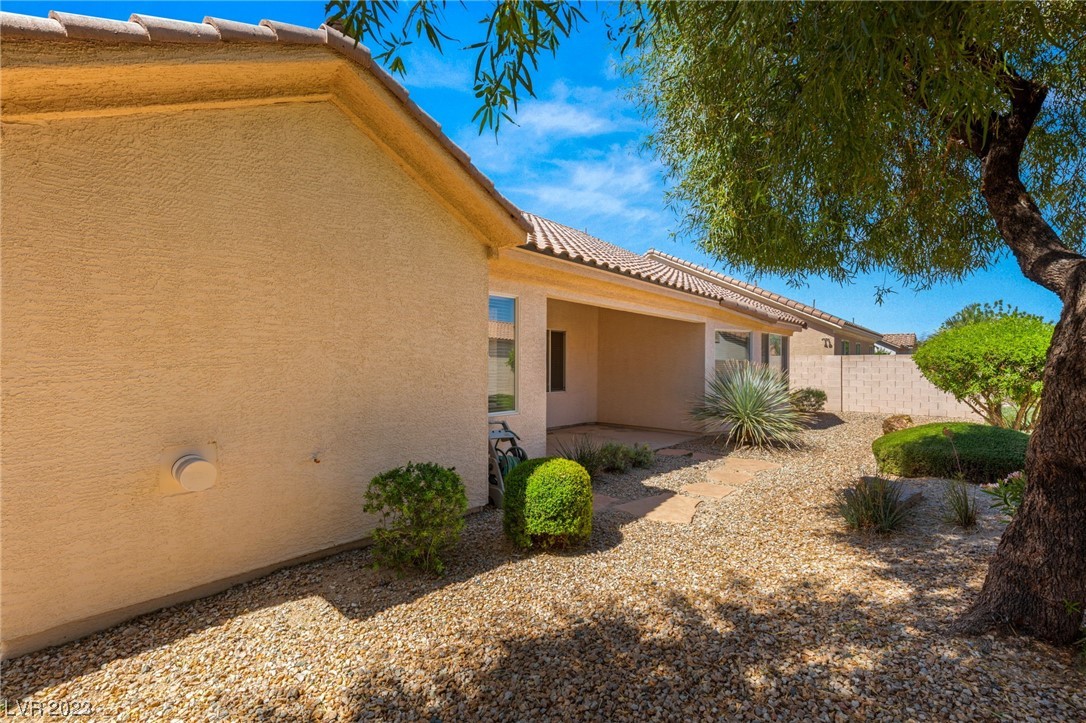 2261 Summerwind Circle